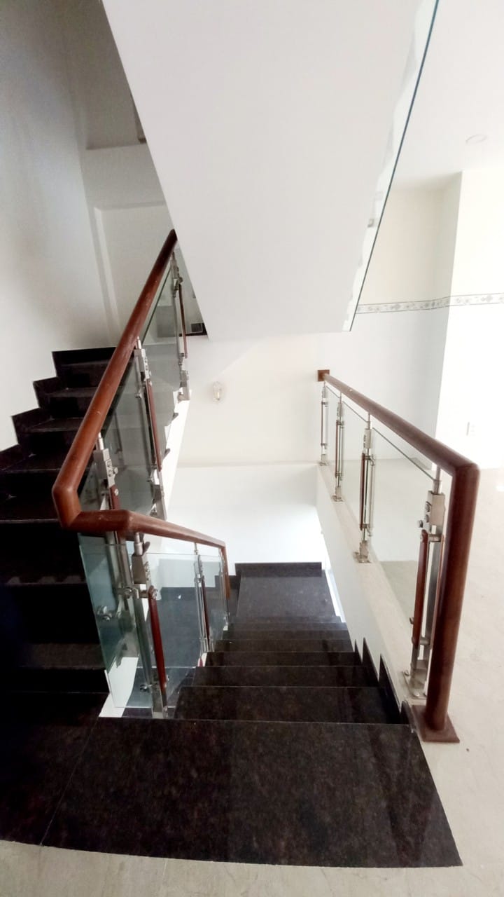 ban-nha-mat-tien-ta-quang-buu-quan-8 (13)