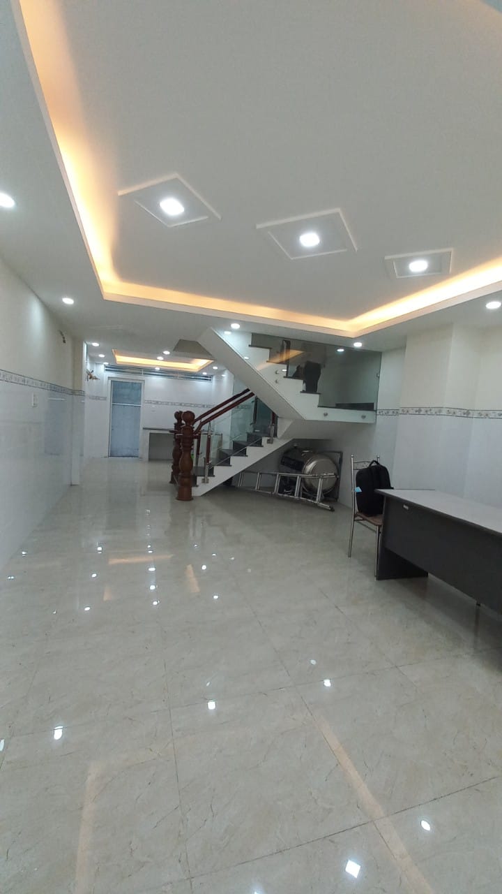 ban-nha-mat-tien-ta-quang-buu-quan-8 (14)