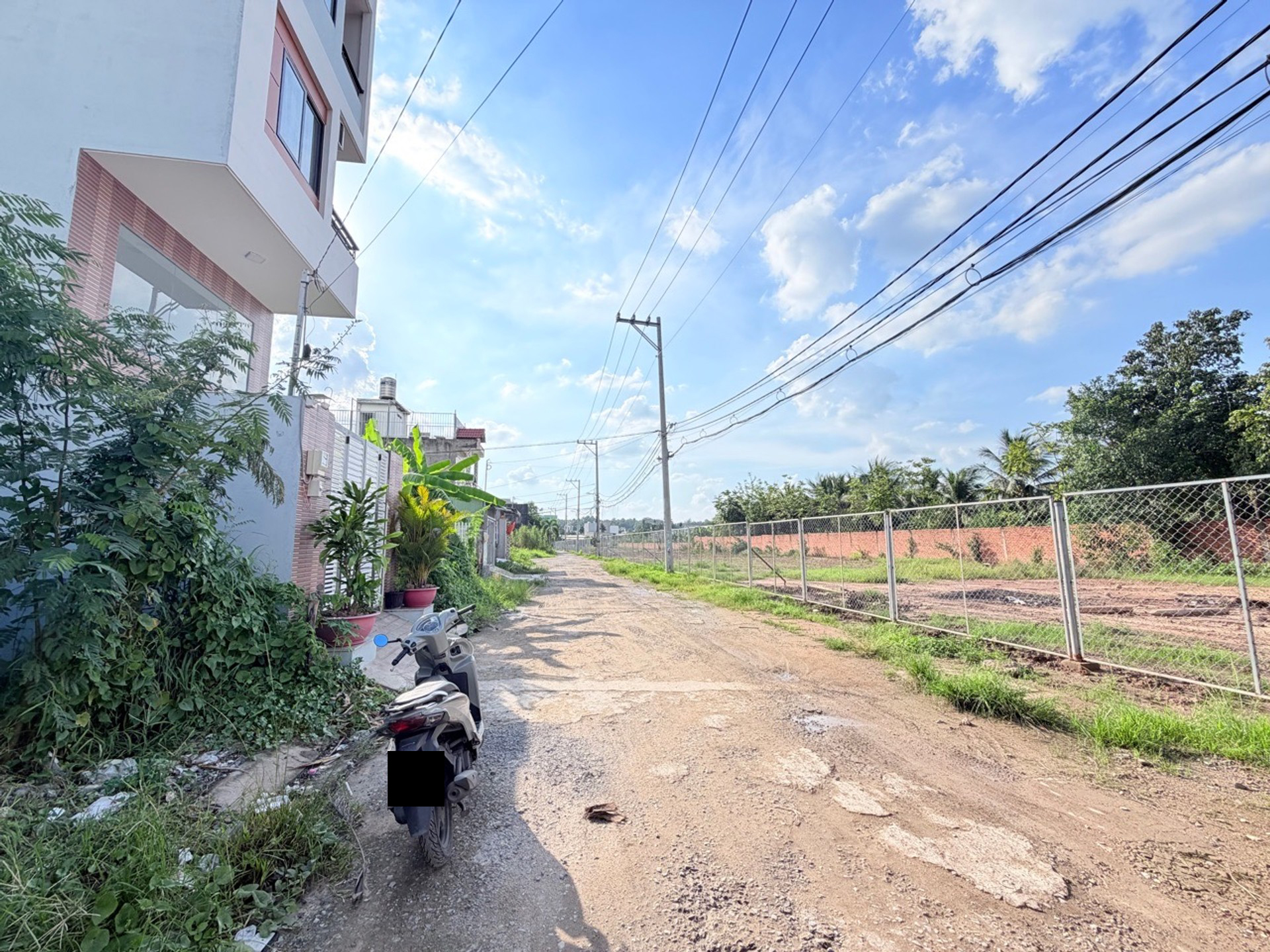 ban-dat-duong-xe-hoi-nguyen-xien-quan-9 (2)